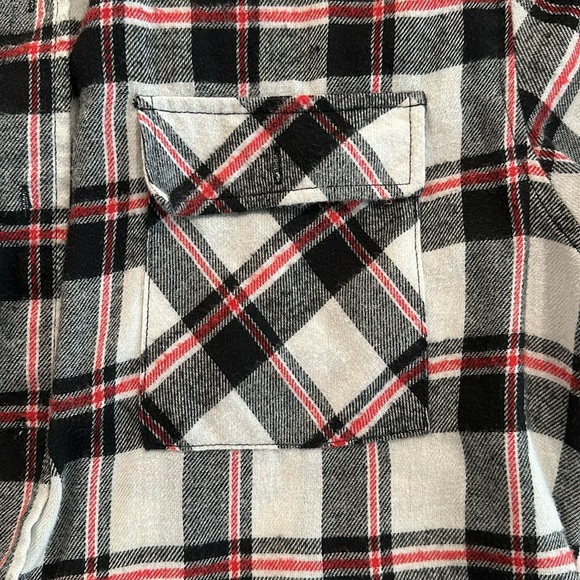Men’s Flannel - Picture 3 of 4